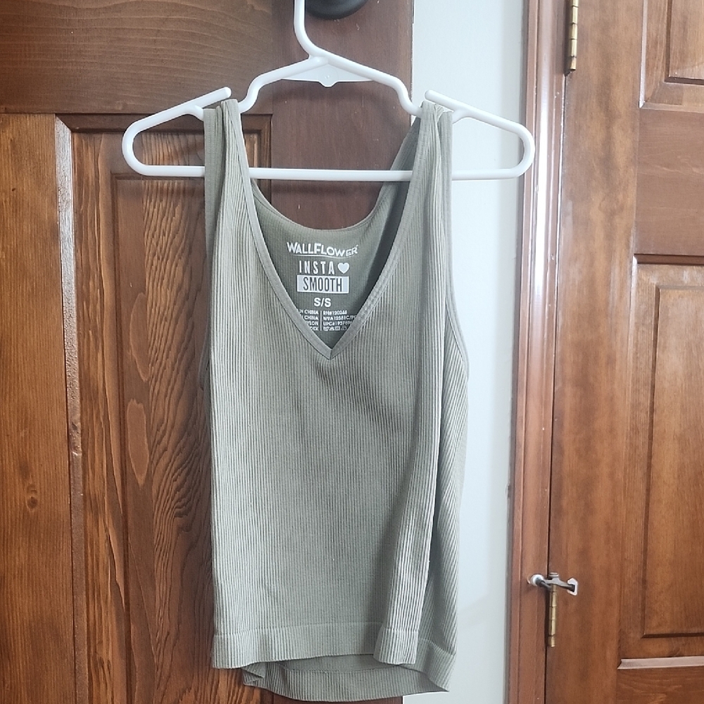 Wallflower Green Sleeveless Cropped Tank Top